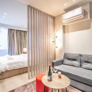#aura & V9-10 Apartment